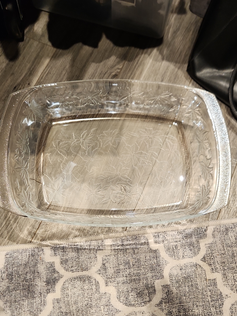 EUC Princess House Clear Fantasia Etched Glass Lg. Casserole Dish